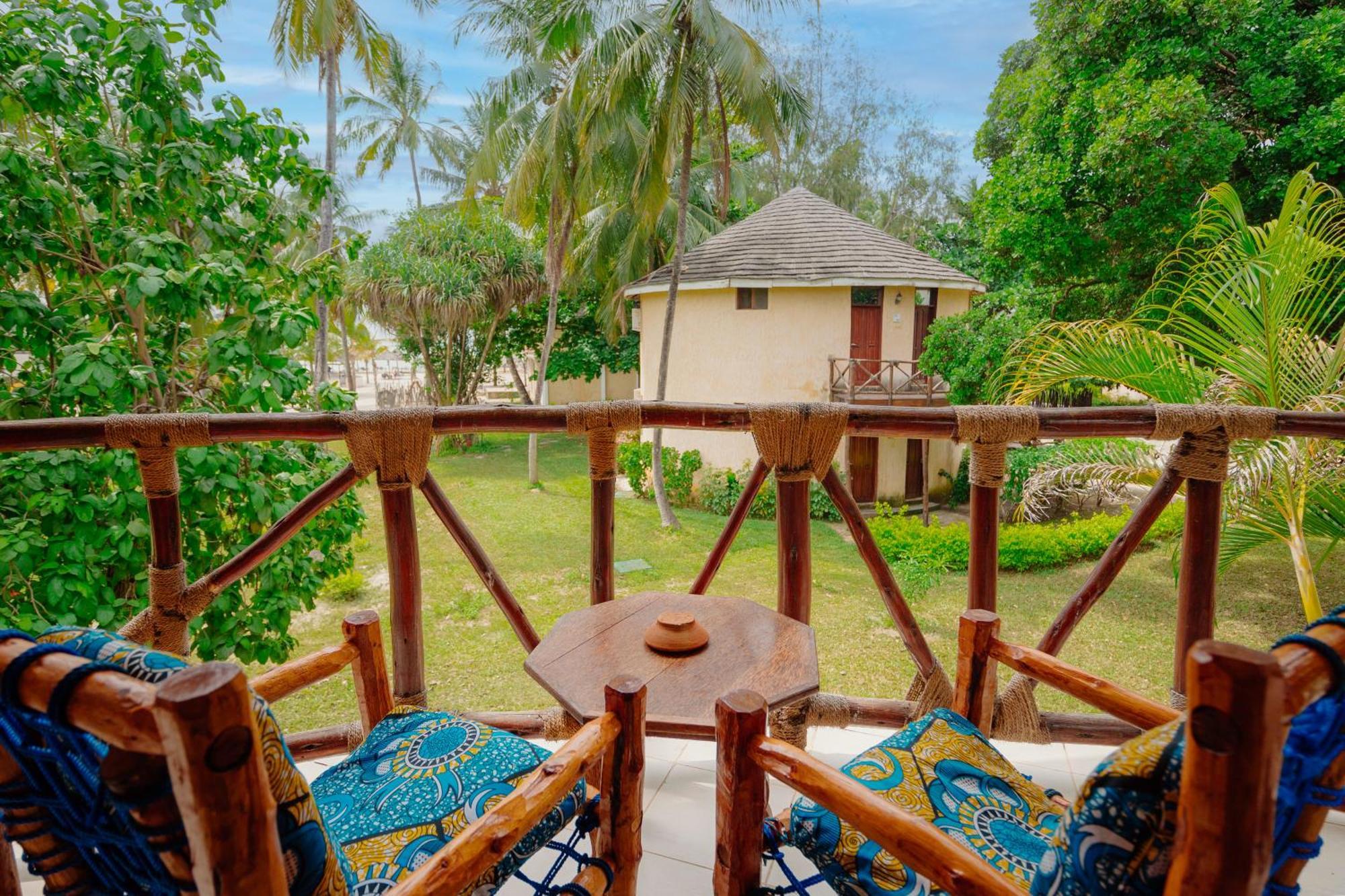 Sansi Kae Beach Resort Michamvi Kae Exterior photo