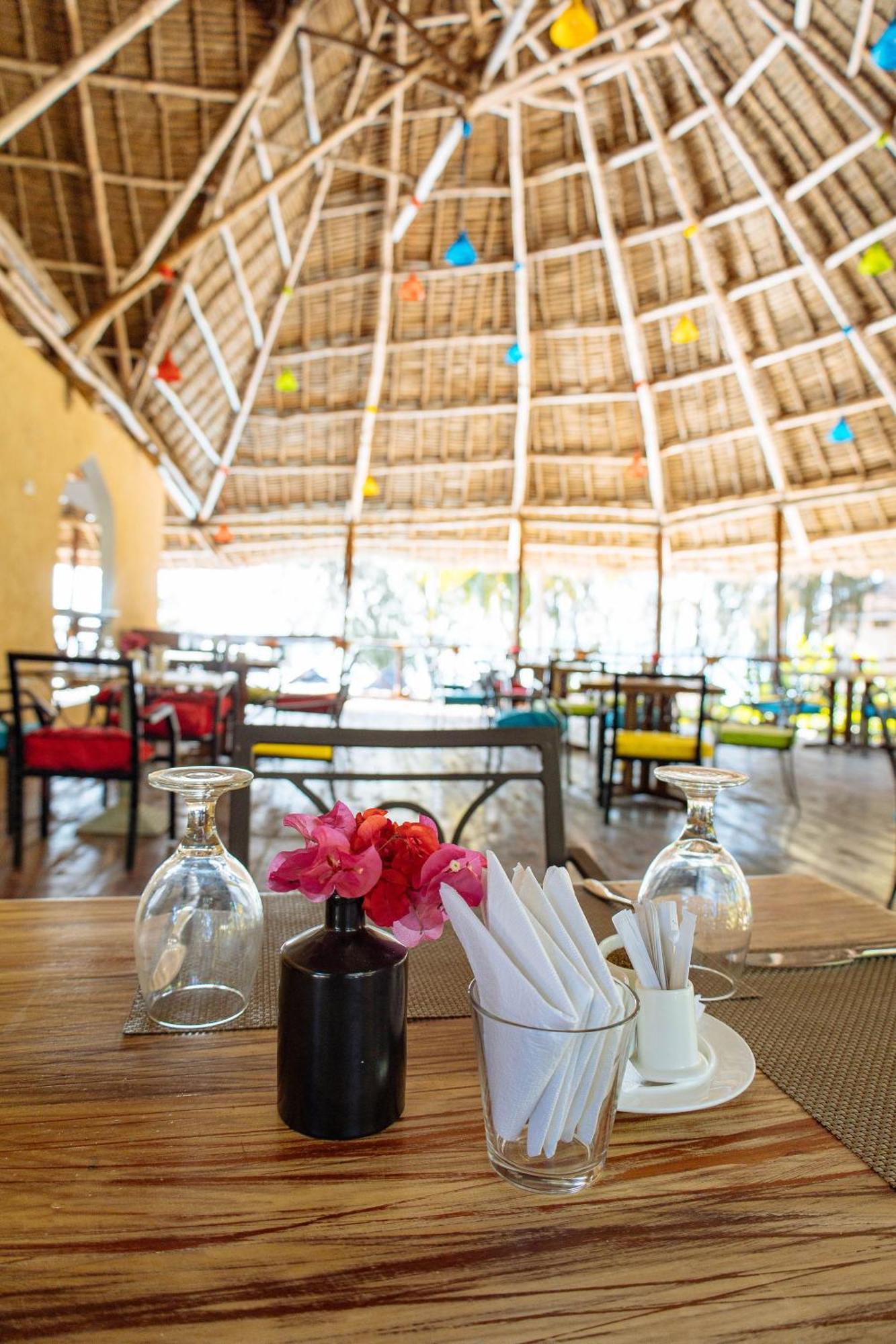 Sansi Kae Beach Resort Michamvi Kae Exterior photo