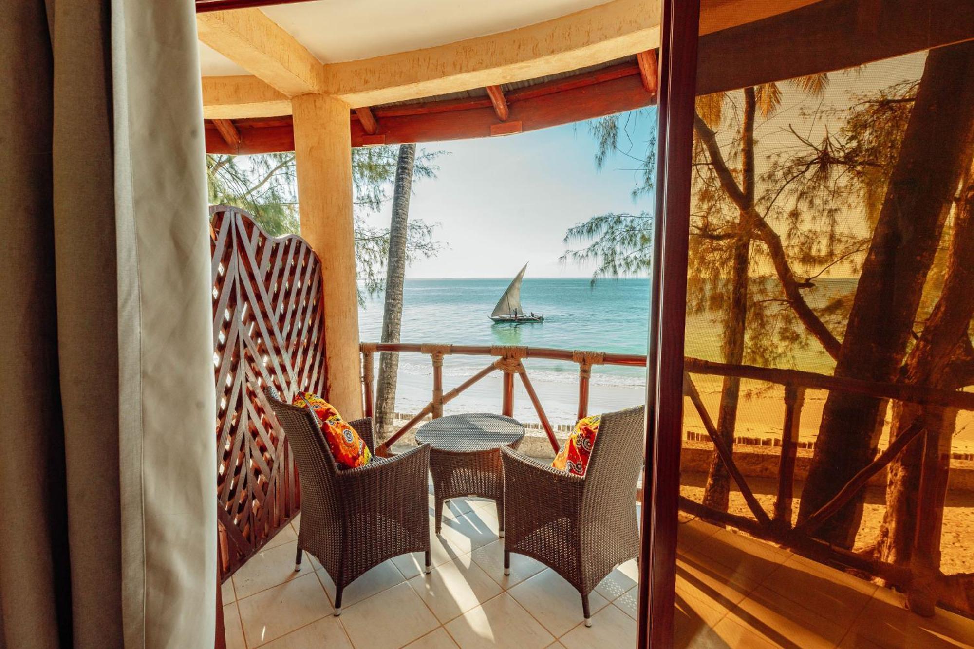 Sansi Kae Beach Resort Michamvi Kae Exterior photo