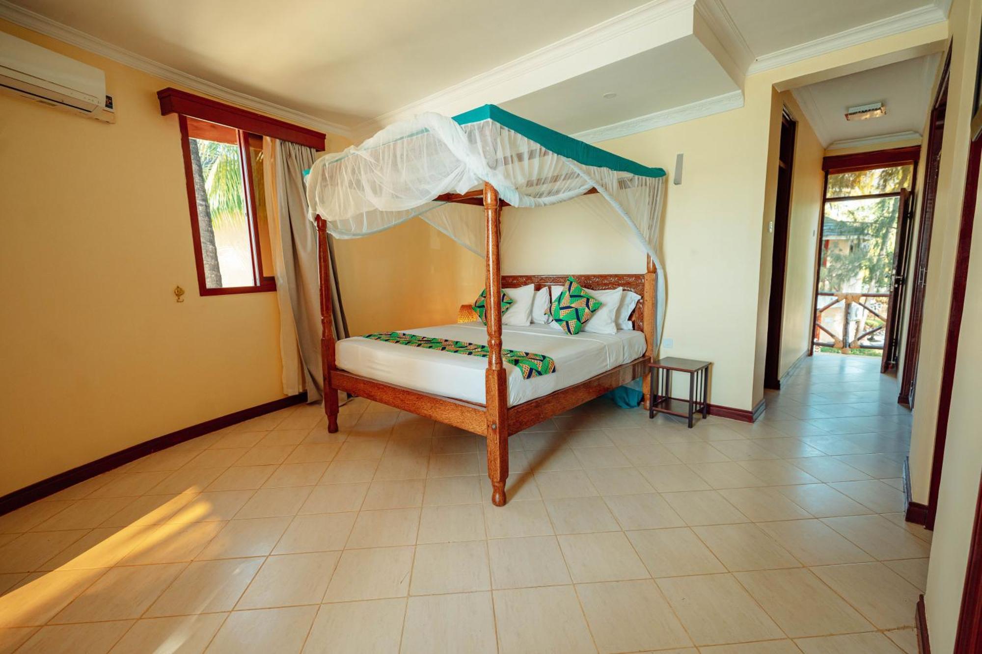 Sansi Kae Beach Resort Michamvi Kae Exterior photo