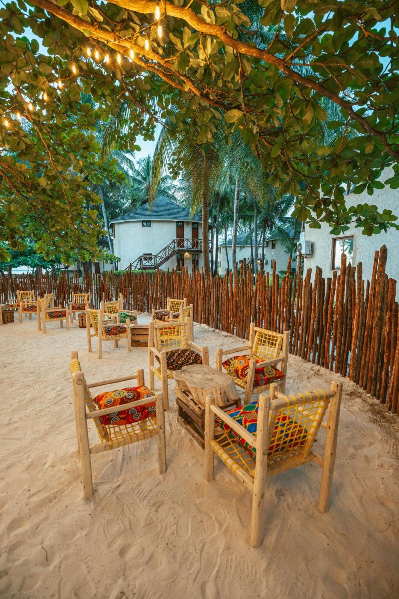 Sansi Kae Beach Resort Michamvi Kae Exterior photo