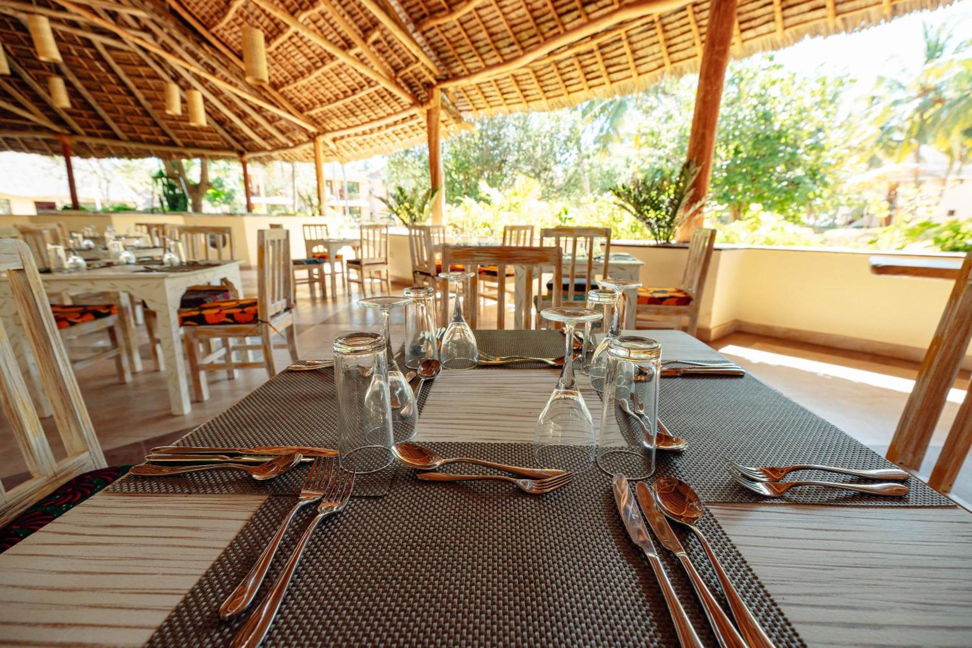 Sansi Kae Beach Resort Michamvi Kae Exterior photo